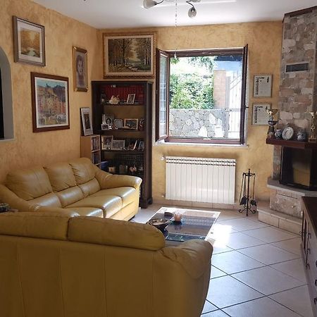 B&B La Taverna Degli Angeli Vezzi Portio Εξωτερικό φωτογραφία