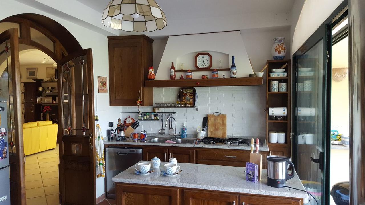 B&B La Taverna Degli Angeli Vezzi Portio Εξωτερικό φωτογραφία
