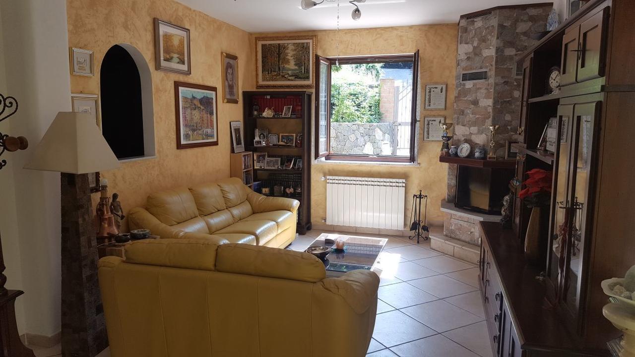 B&B La Taverna Degli Angeli Vezzi Portio Εξωτερικό φωτογραφία