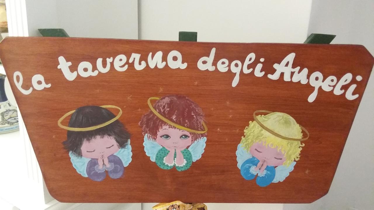 B&B La Taverna Degli Angeli Vezzi Portio Εξωτερικό φωτογραφία