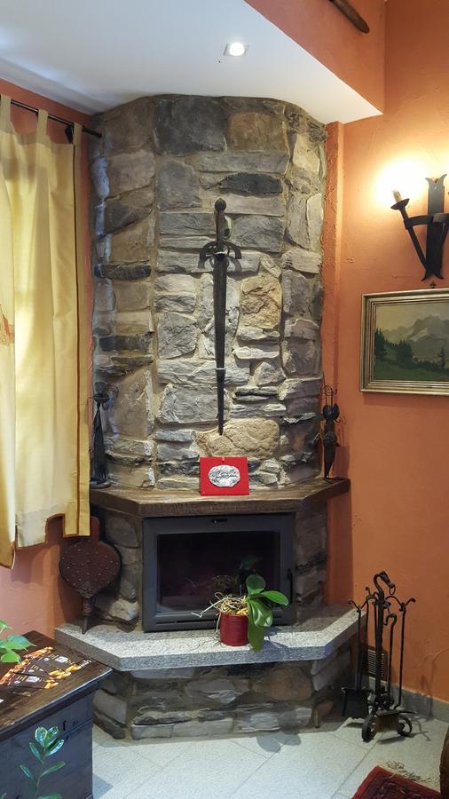 B&B La Taverna Degli Angeli Vezzi Portio Εξωτερικό φωτογραφία