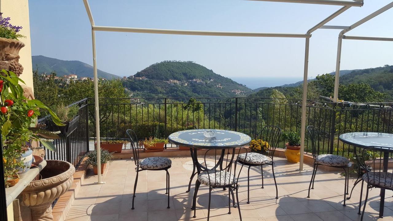 B&B La Taverna Degli Angeli Vezzi Portio Εξωτερικό φωτογραφία