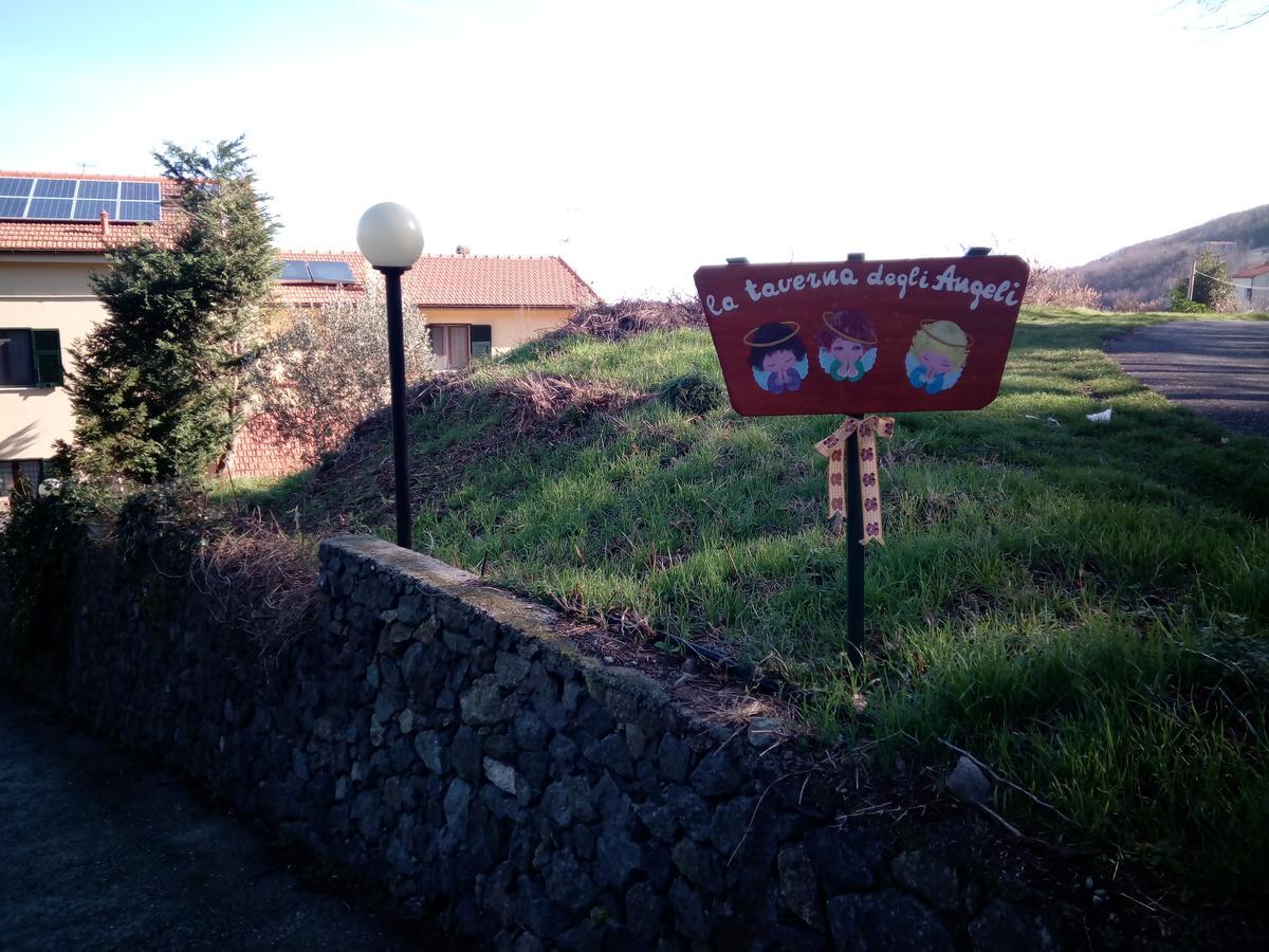 B&B La Taverna Degli Angeli Vezzi Portio Δωμάτιο φωτογραφία