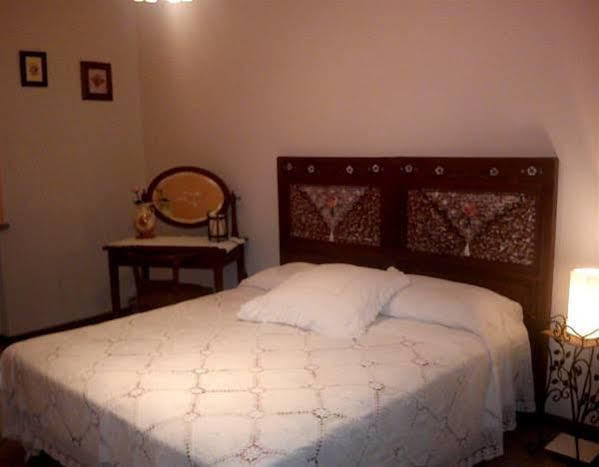 B&B La Taverna Degli Angeli Vezzi Portio Εξωτερικό φωτογραφία
